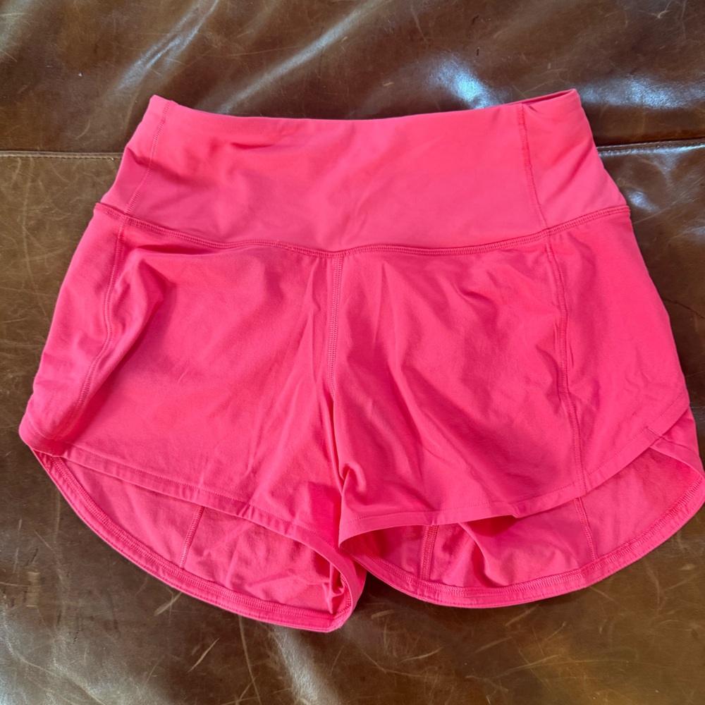 Lululemon Women's Pink rose Shorts 2 excellent